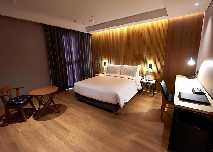 酒店 Busan City Hotel 3*