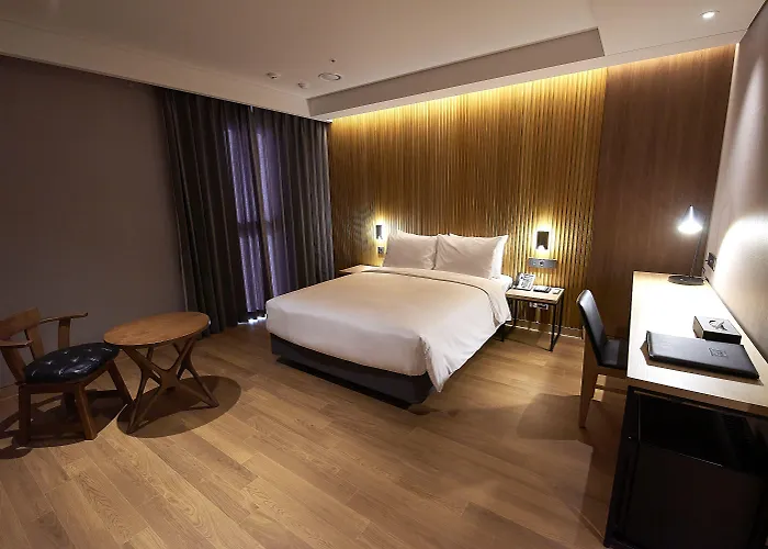 酒店 Busan City Hotel 3*