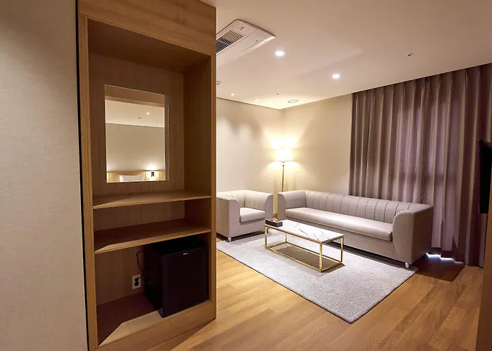Busan City Hotel 酒店 3*
