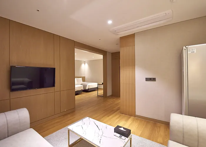 Busan City Hotel 3*